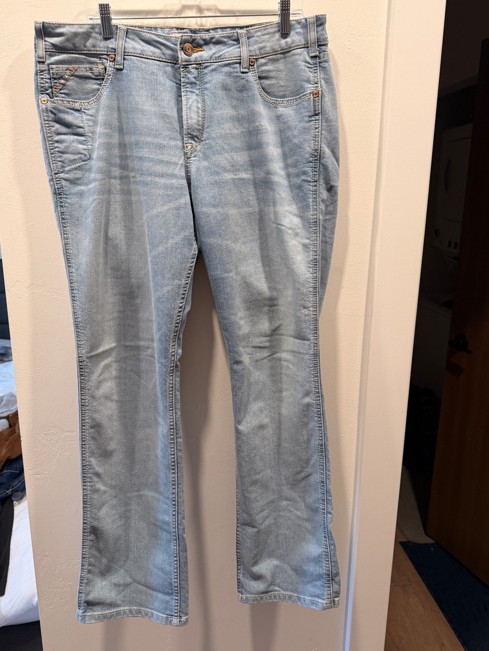 Ariat Women's Perfect Rise Straight Jeans 33R